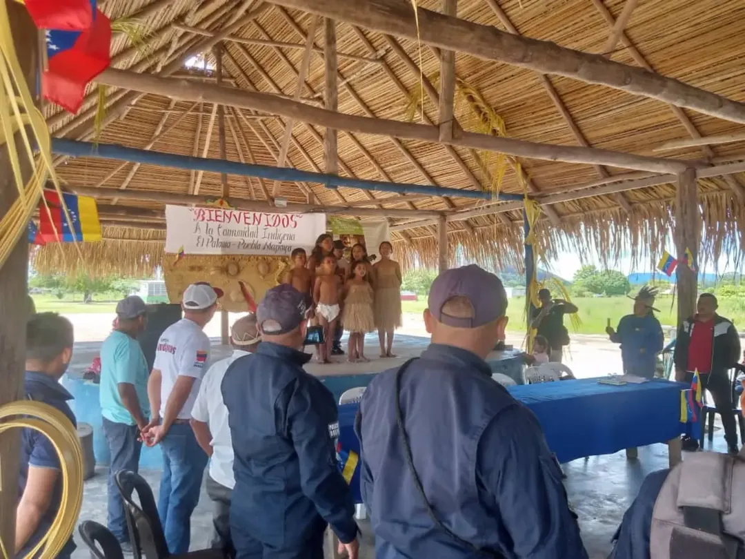 Imagen de la noticia: Todas las generaciones originarias alzan su voz en la parroquia Los Pijiguaos