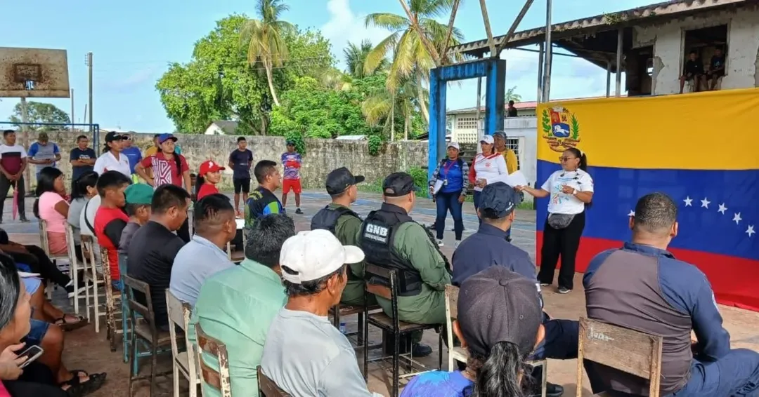 Imagen de la noticia: En Delta Amacuro: Pueblo Warao Desarrolló Propuestas en Asamblea de Reingeniería y Reestructuración del Gobierno Nacional.