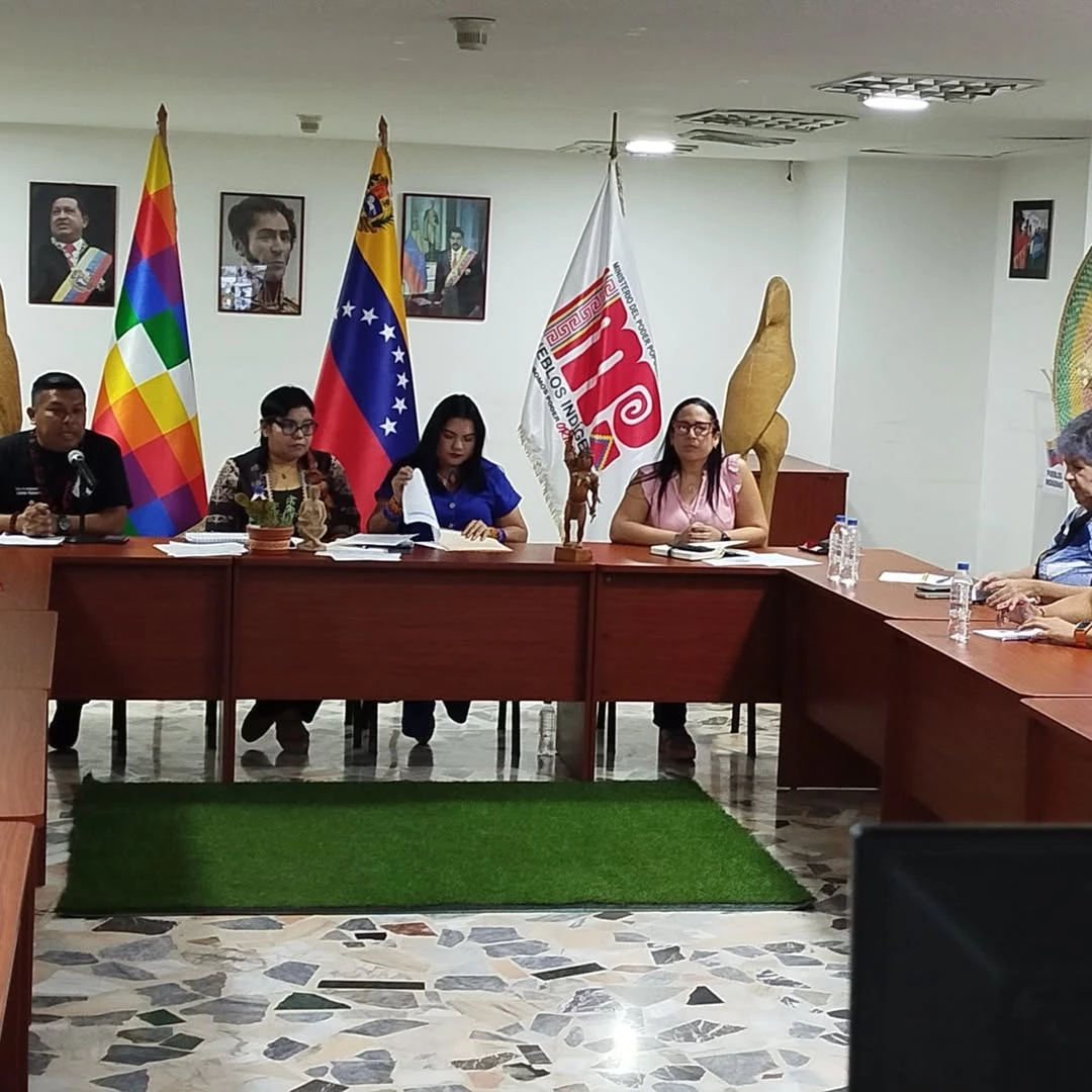 Imagen principal: En Ccs: ​Fortalecer Educación Intercultural es ratificar la nación multiétnica 🇻🇪✨